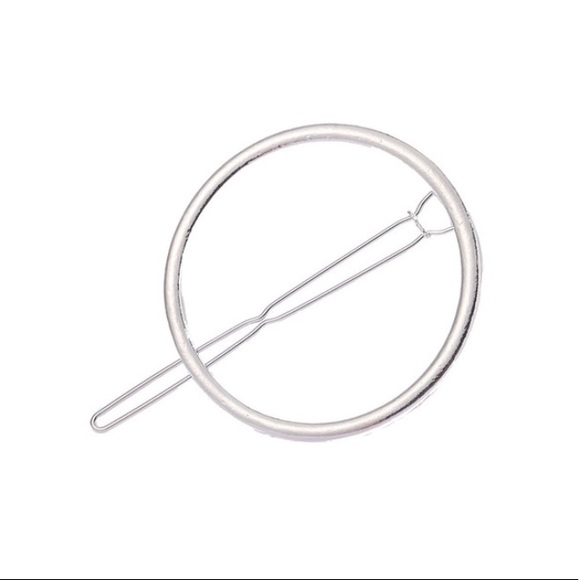 NEW Silver Circle Hair Clip - Picture 2 of 2